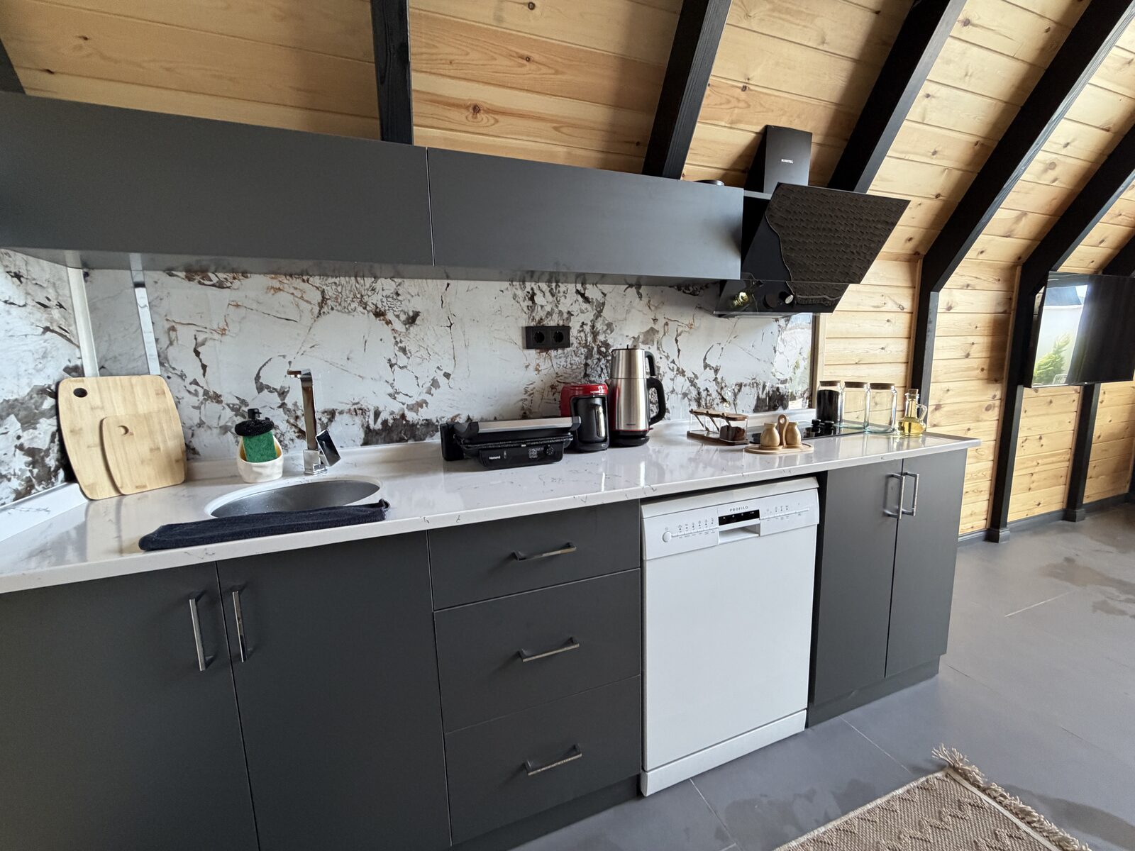Siba Bungalov tam donanımlı modern mutfak